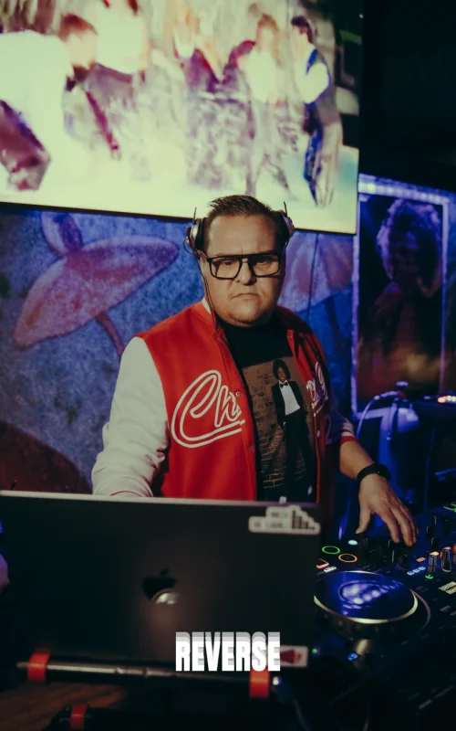 reverse_logo_12_1_1x