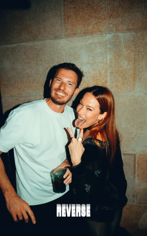 reverse_logo_22_1_1x