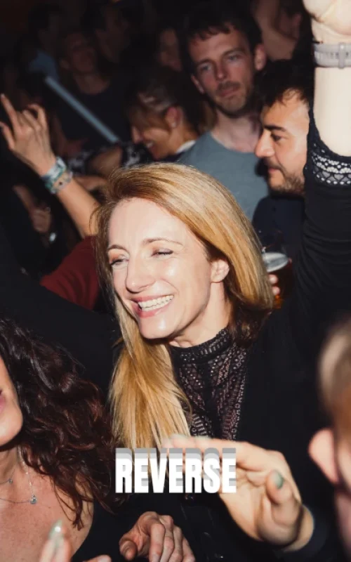 reverse_logo_26_1_1x