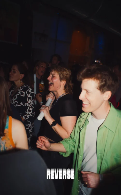 reverse_logo_28_1_1x