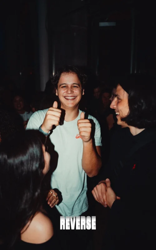 reverse_logo_30_1_1x