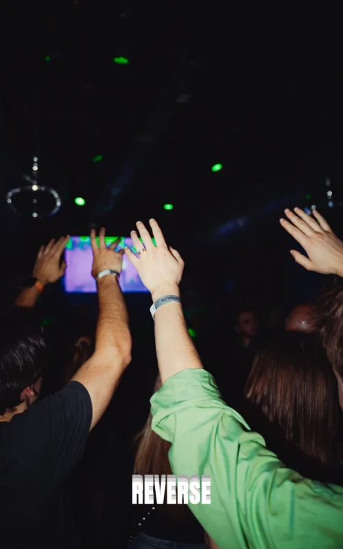 reverse_logo_32_1_1x