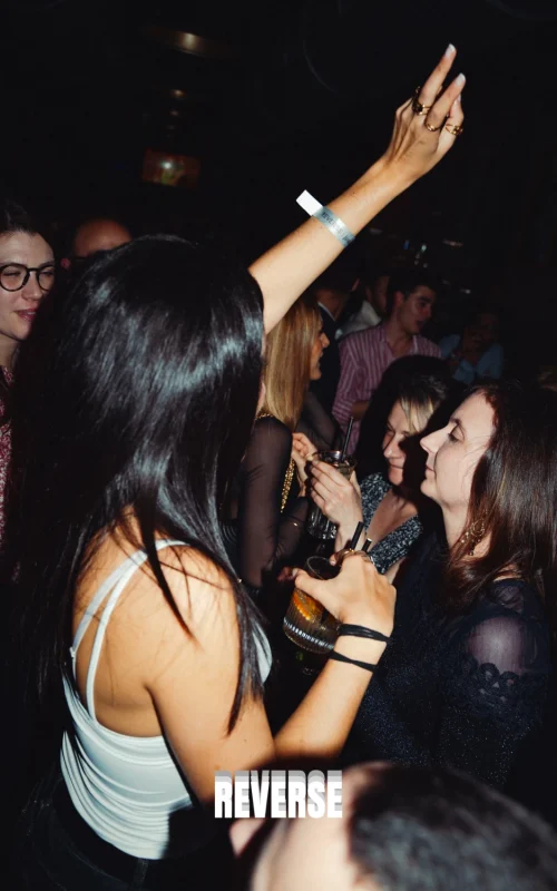 reverse_logo_41_1_1x